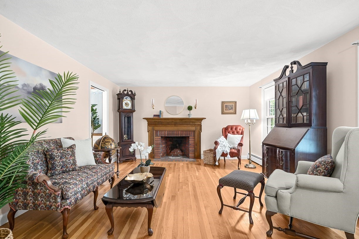 220 Abbott St, North Andover, MA Photo #16