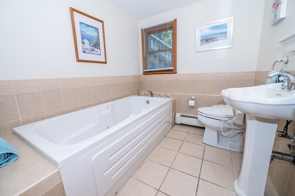 11 Fairview Ln, Weymouth, MA Photo #22