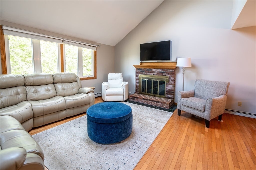 11 Fairview Ln, Weymouth, MA Photo #9