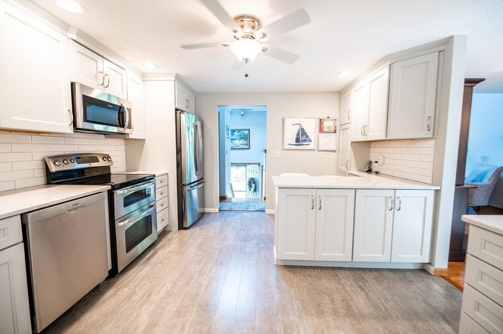 11 Fairview Ln, Weymouth, MA Photo #8