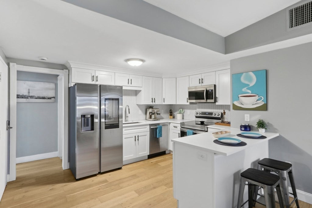 115 West Seventh ST #3, Boston, MA, 115 West Seventh ST #3, Boston, MA Photo #1