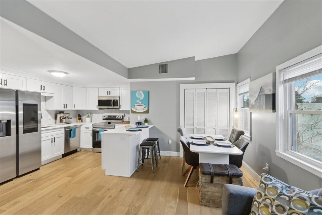 115 West Seventh ST #3, Boston, MA, 115 West Seventh ST #3, Boston, MA Photo #2