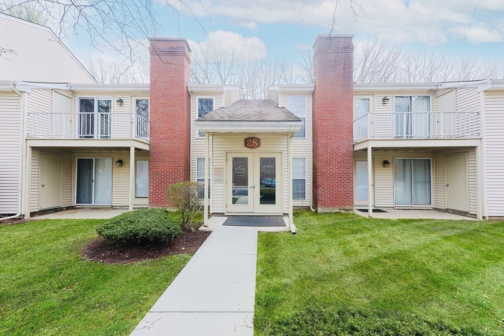 Natick, Massachusetts 01760, United States, 2 Bedrooms Bedrooms, ,2 BathroomsBathrooms,Residential,Pending,106994