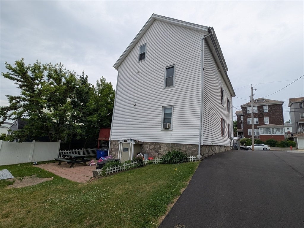 162 Rockland St