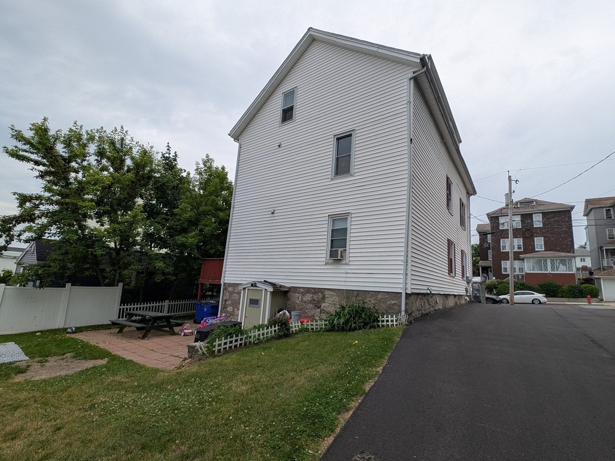 162 Rockland St