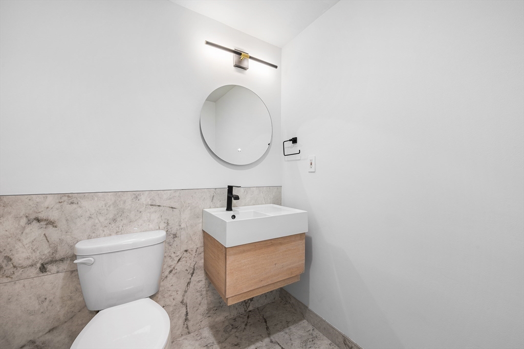 15 N Beacon St 401