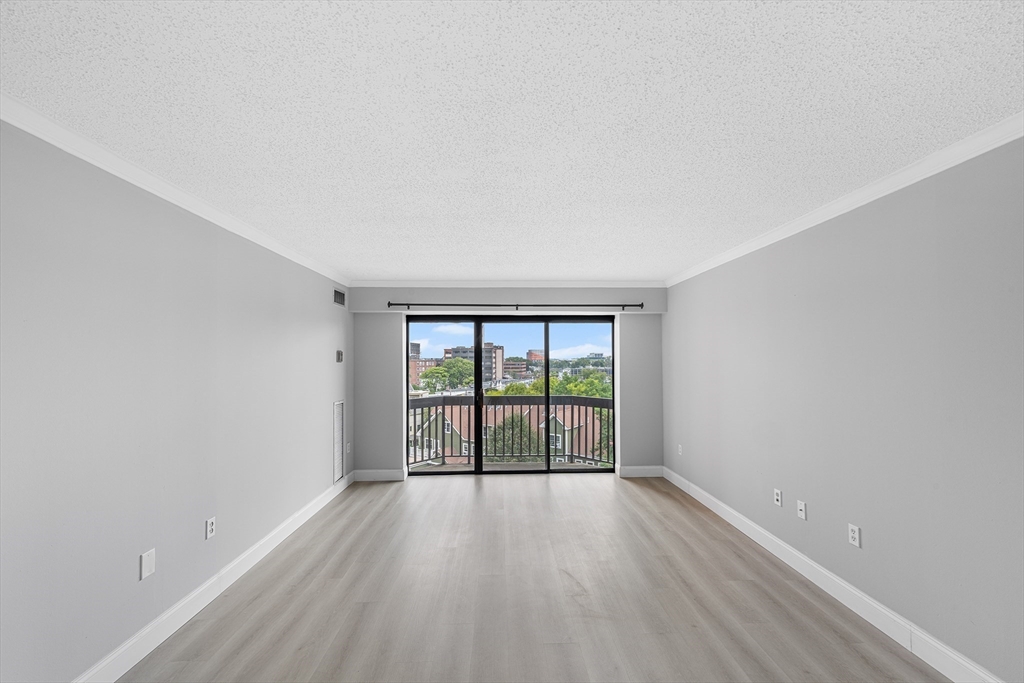 15 N Beacon St 401