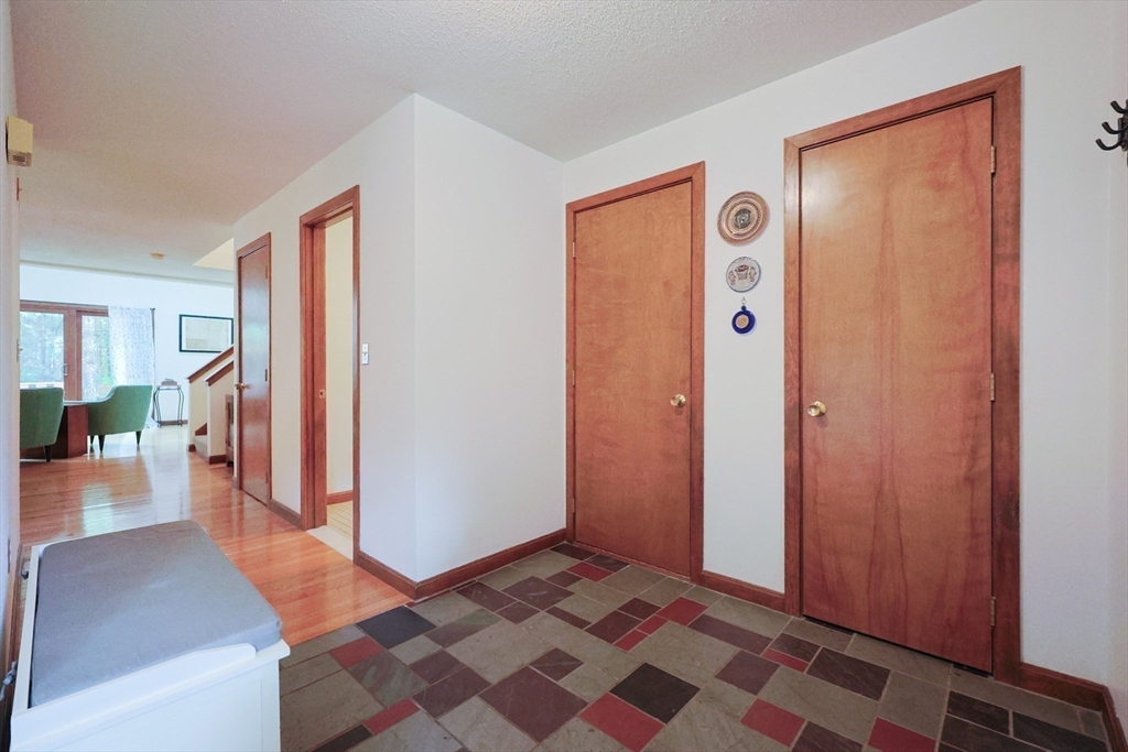 21 Hawthorne Village B
