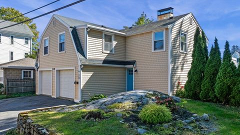 24 Russell St Marblehead MA 01945