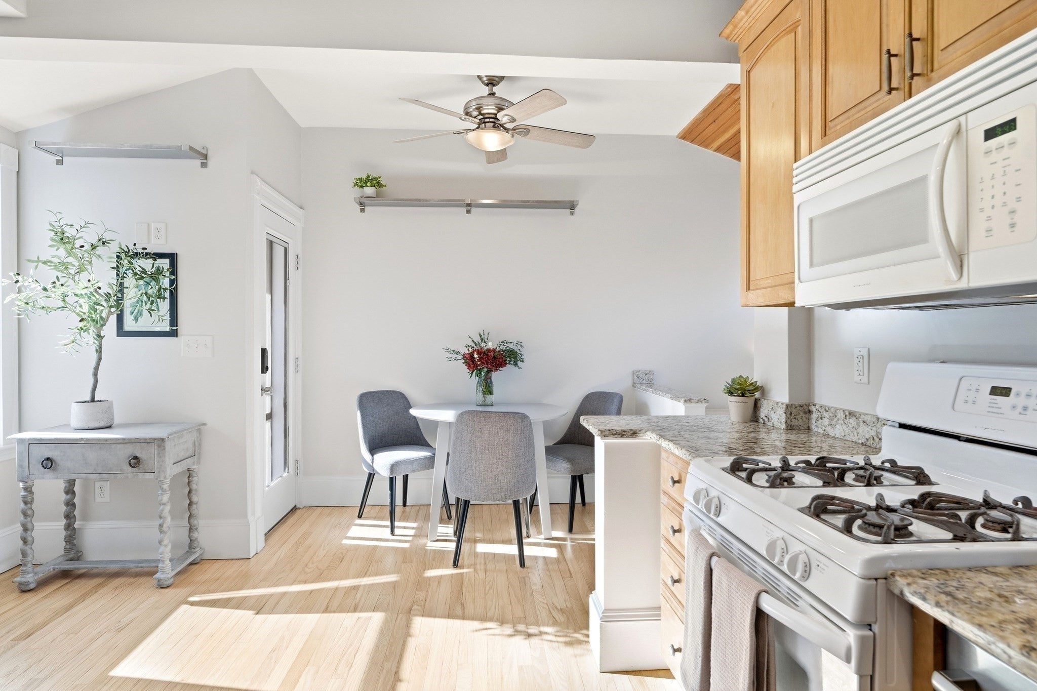 12 Linden Pl