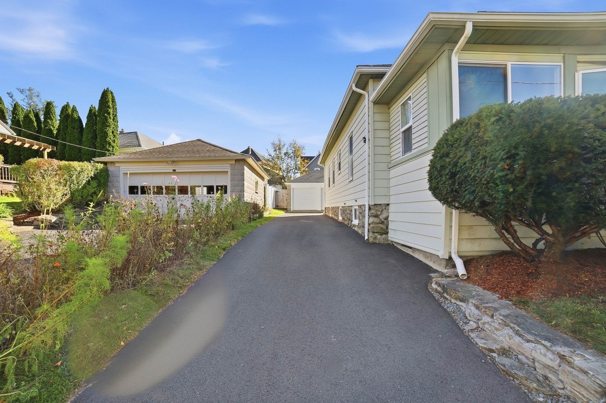 194 Whitmarsh Ave, Worcester, MA Photo #24