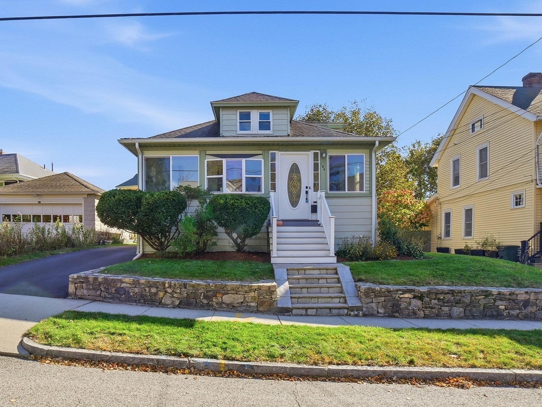 Photo of 194 Whitmarsh Ave, Worcester, MA