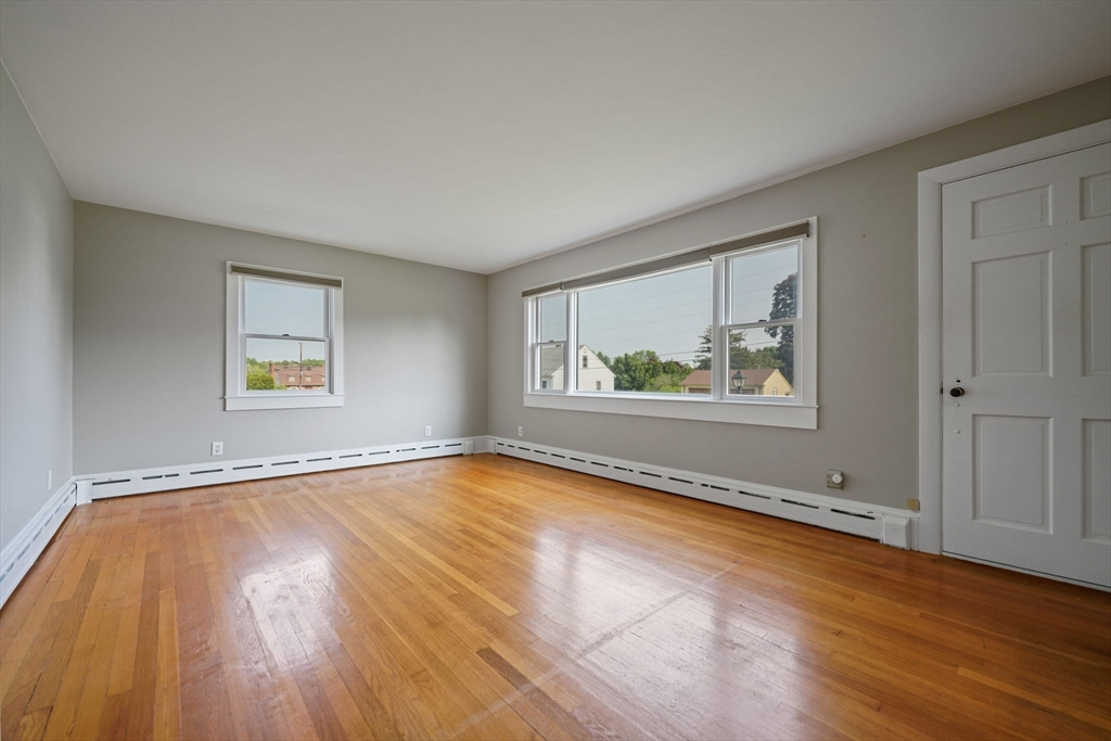 13 Meadow Lane