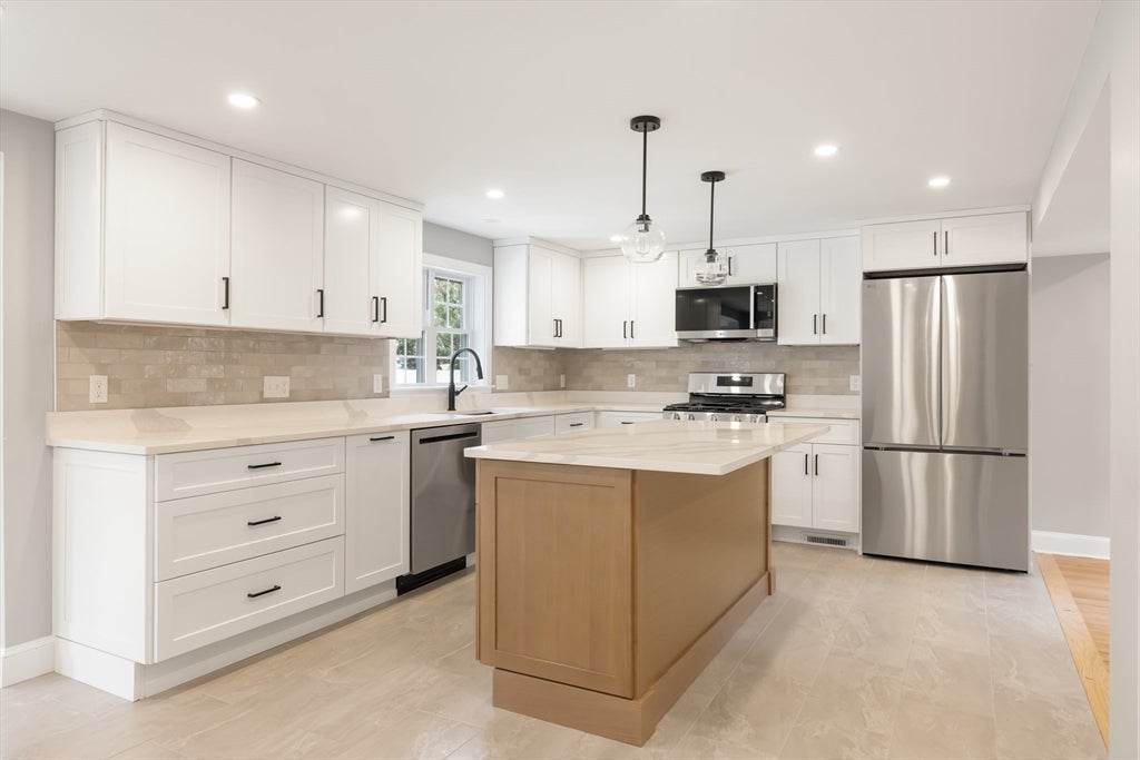 11 Fern St