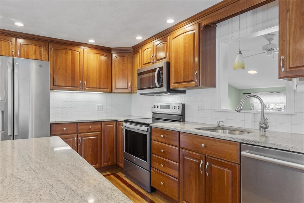 97 Hartwell Rd