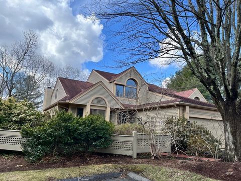 7 Wainwright Rd Unit 8, Winchester, MA 01890 - MLS#: 73350252
