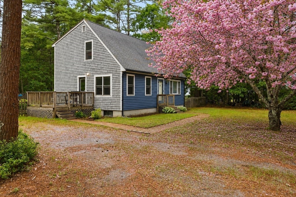 25 Main St