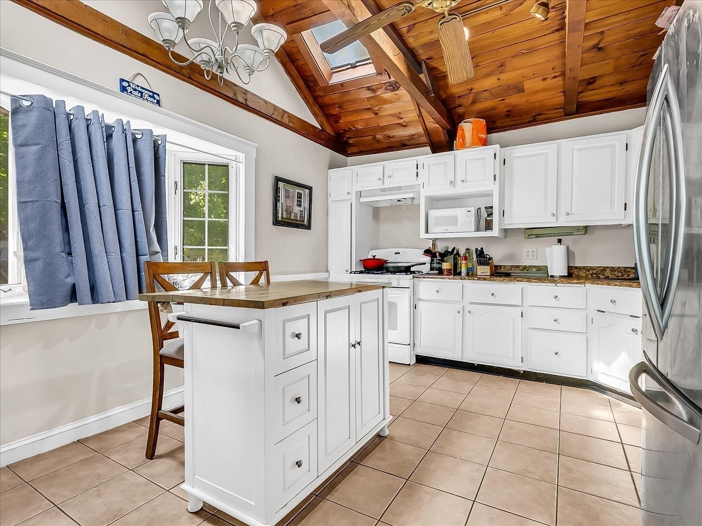 2 Lexington St, Woburn, MA, 2 Lexington St, Woburn, MA Photo #6