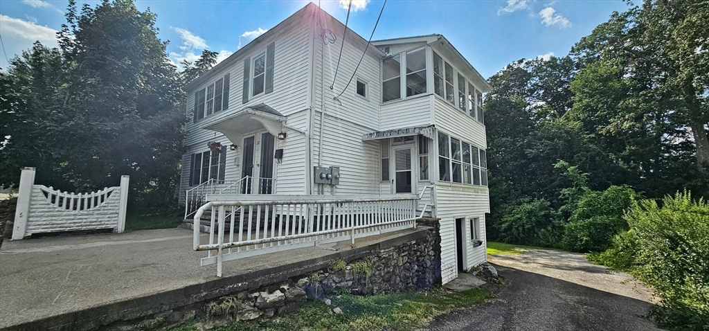 32 Roger Street