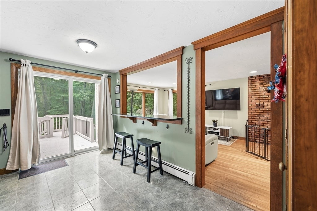 14 Nottingham Cir, Holden, MA Photo #10