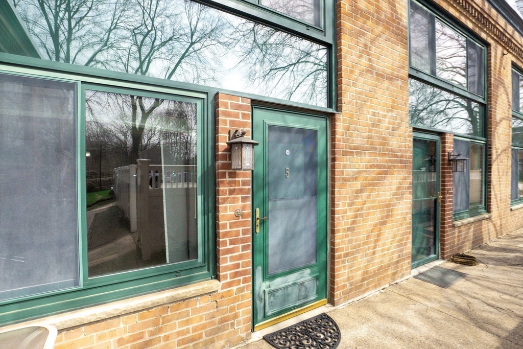 150 Rumford Ave 5