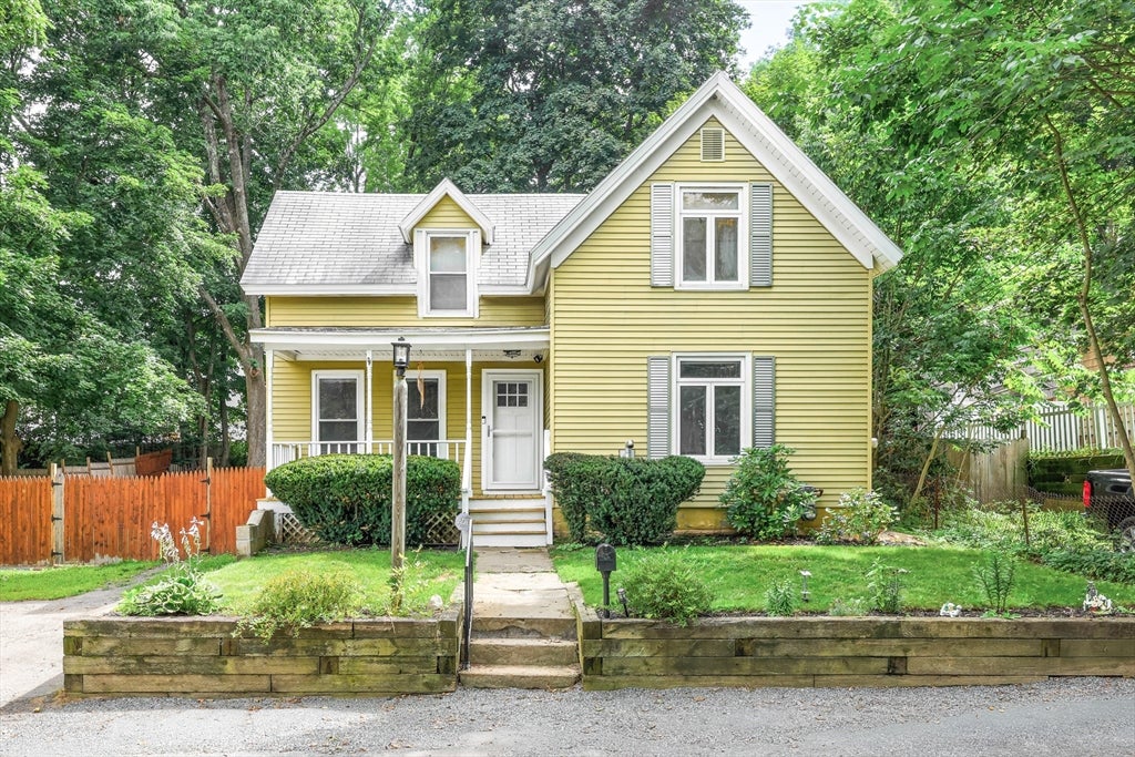 Photo of 29 May St, Spencer, MA