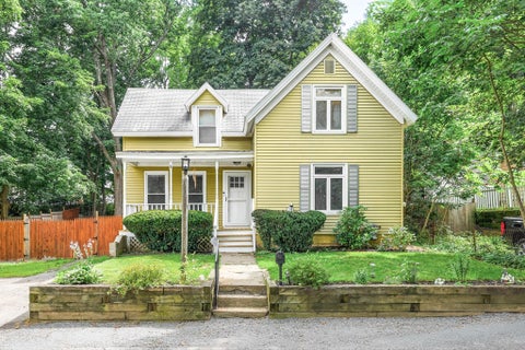 Photo of 29 May St, Spencer, MA 01562 (MLS # 73561194)
