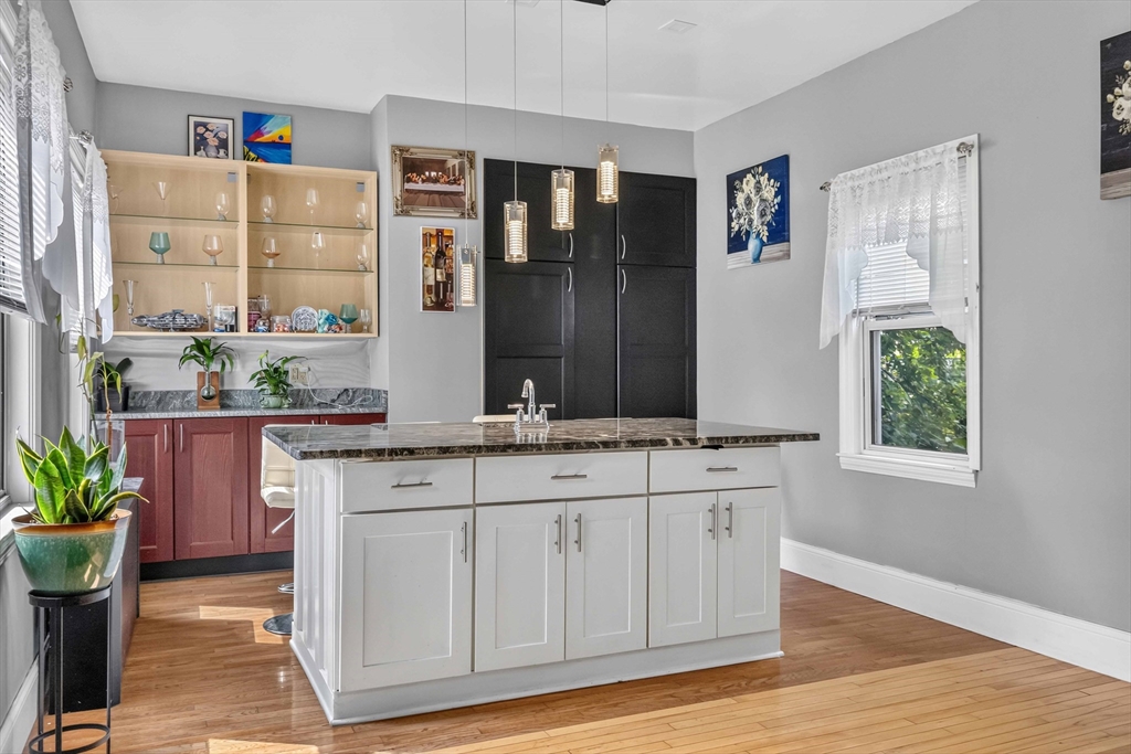10 Cobbet Pl, Lynn, MA Photo #12