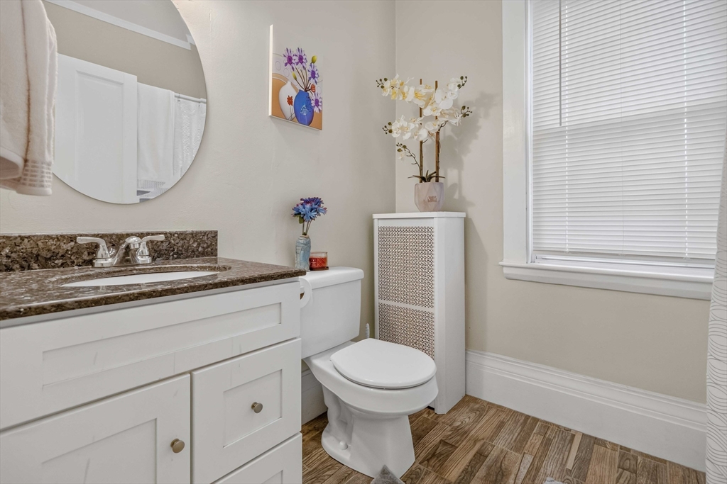 10 Cobbet Pl, Lynn, MA Photo #13