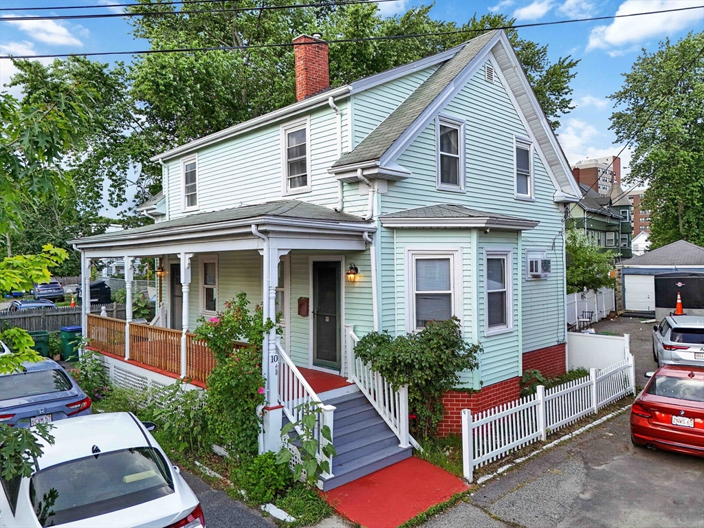 10 Cobbet Pl, Lynn, MA Photo #22
