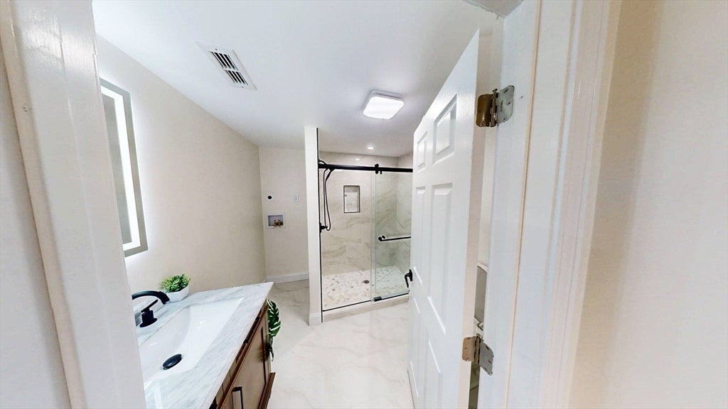 1 Albion Rd, Billerica, MA, 1 Albion Rd, Billerica, MA Photo #14