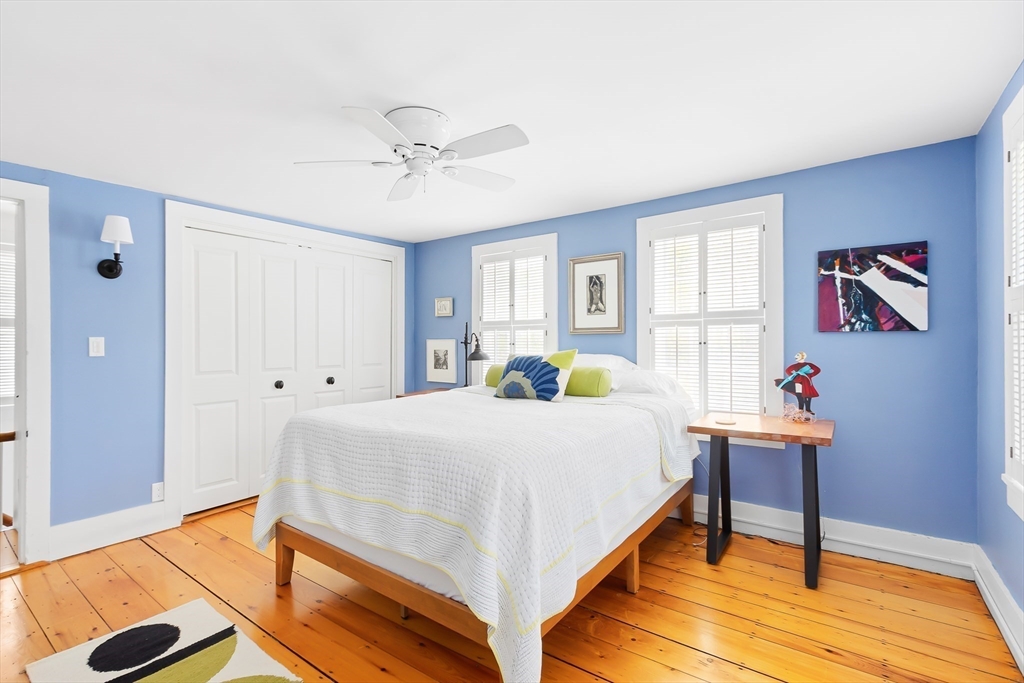 Sherborn, Massachusetts 01770, United States, 3 Bedrooms Bedrooms, ,2 BathroomsBathrooms,Residential,Pending,121331