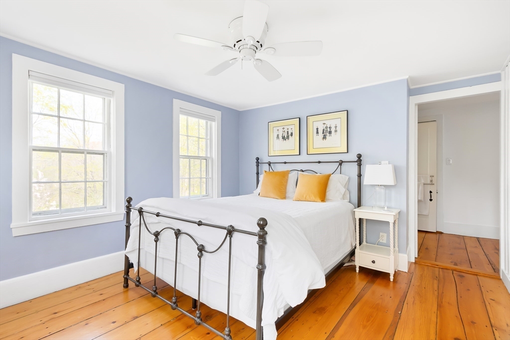 Sherborn, Massachusetts 01770, United States, 3 Bedrooms Bedrooms, ,2 BathroomsBathrooms,Residential,Pending,121331