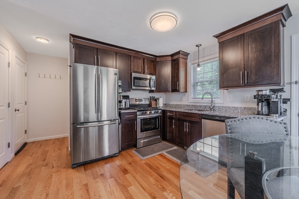 49 Riley Rd 25