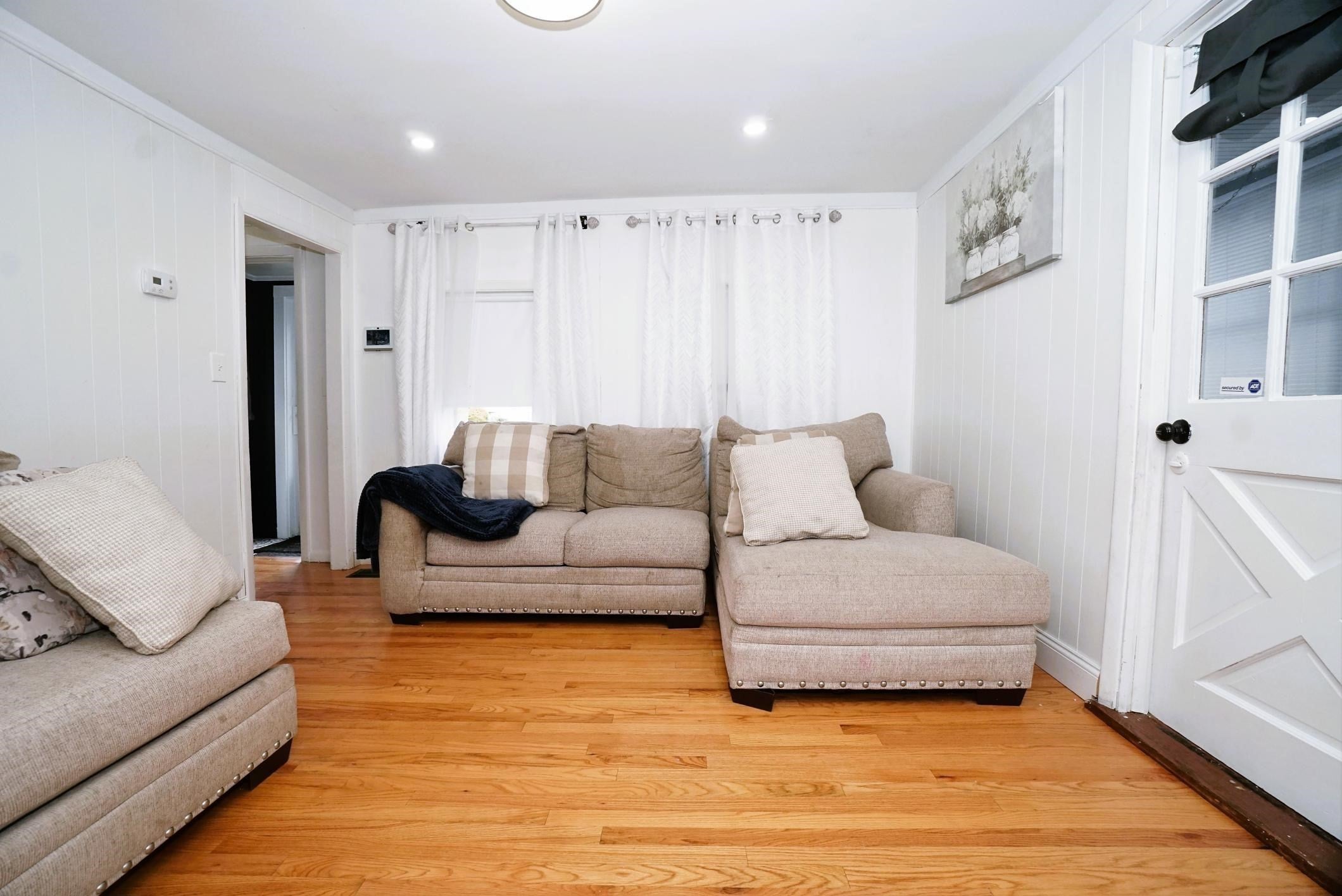 12 Bailey St, Lynn, MA Photo #6