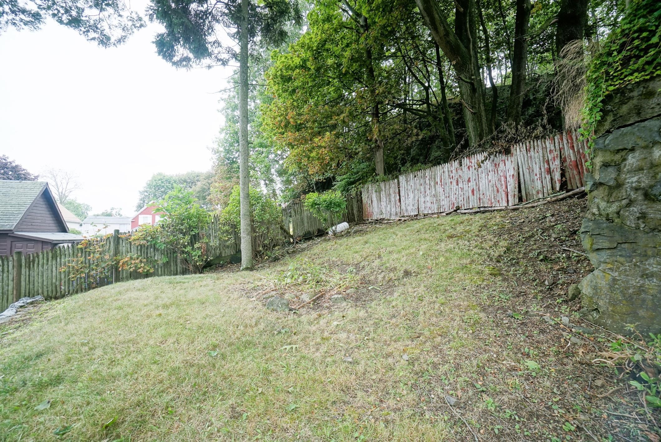 12 Bailey St, Lynn, MA Photo #33