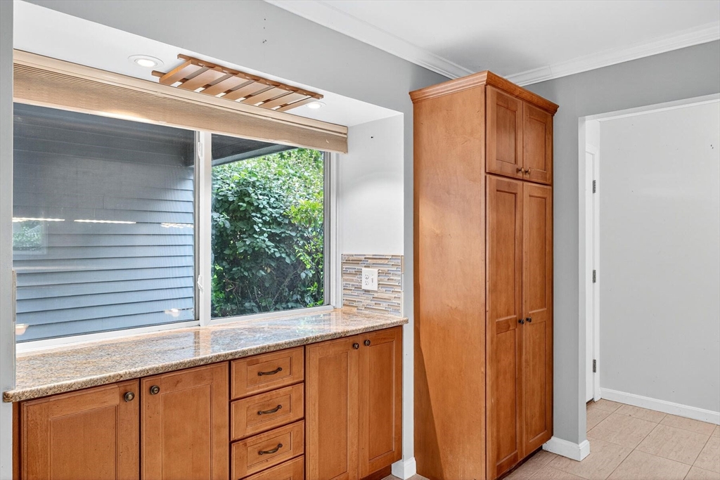 87 Susanna Dr 87