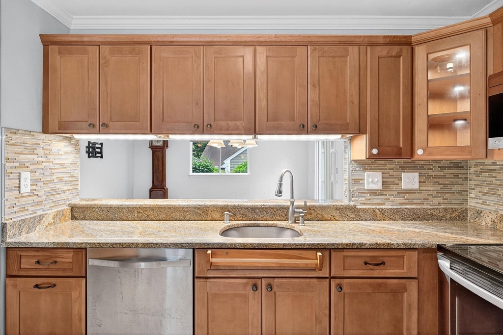 87 Susanna Dr 87