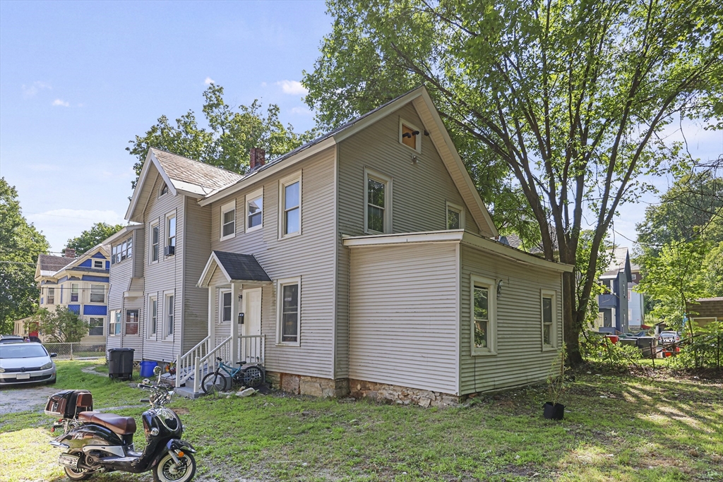 33-35 Hall St