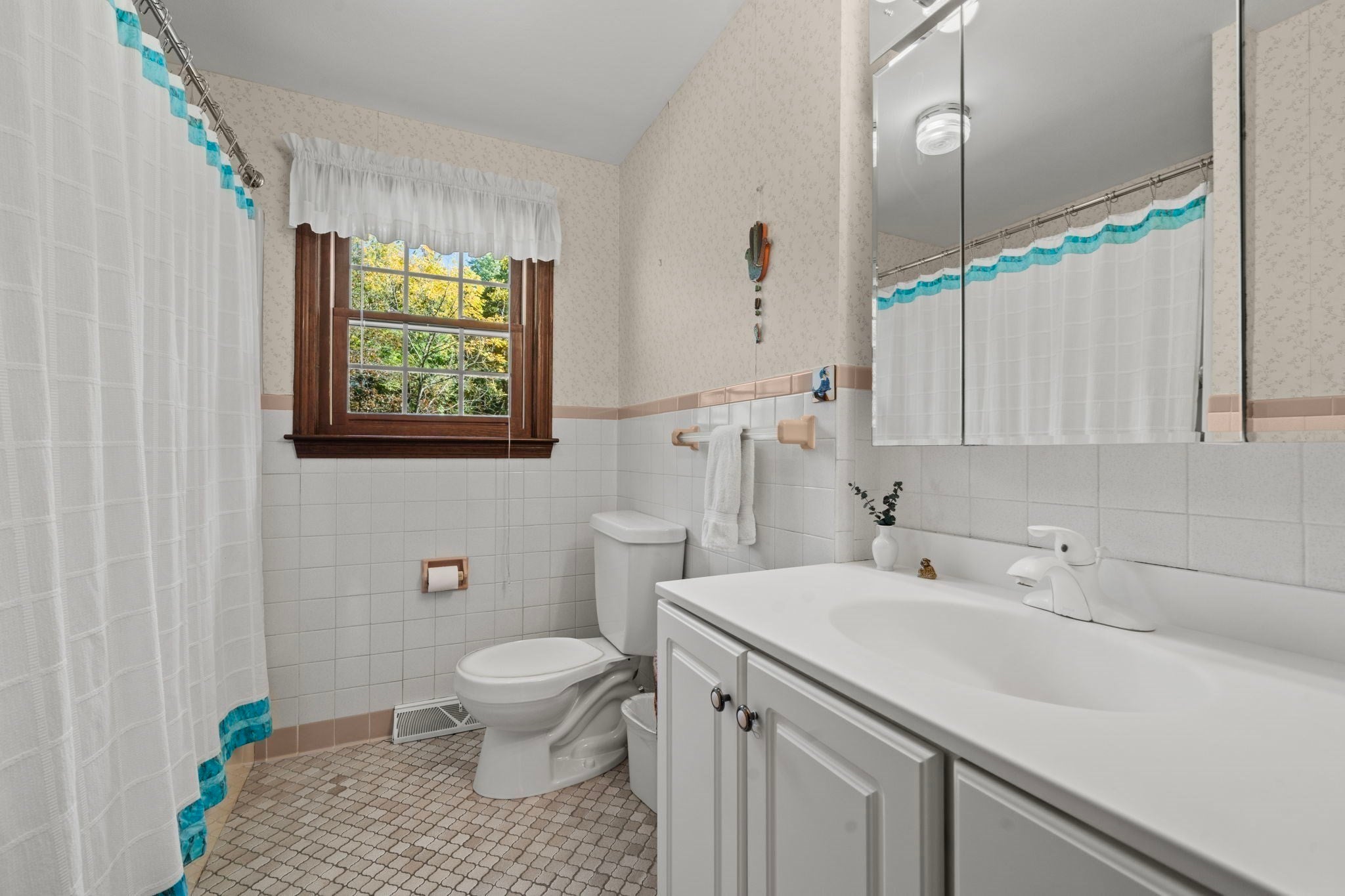 5 Bamberg Drive, Woburn, MA, 5 Bamberg Drive, Woburn, MA Photo #16