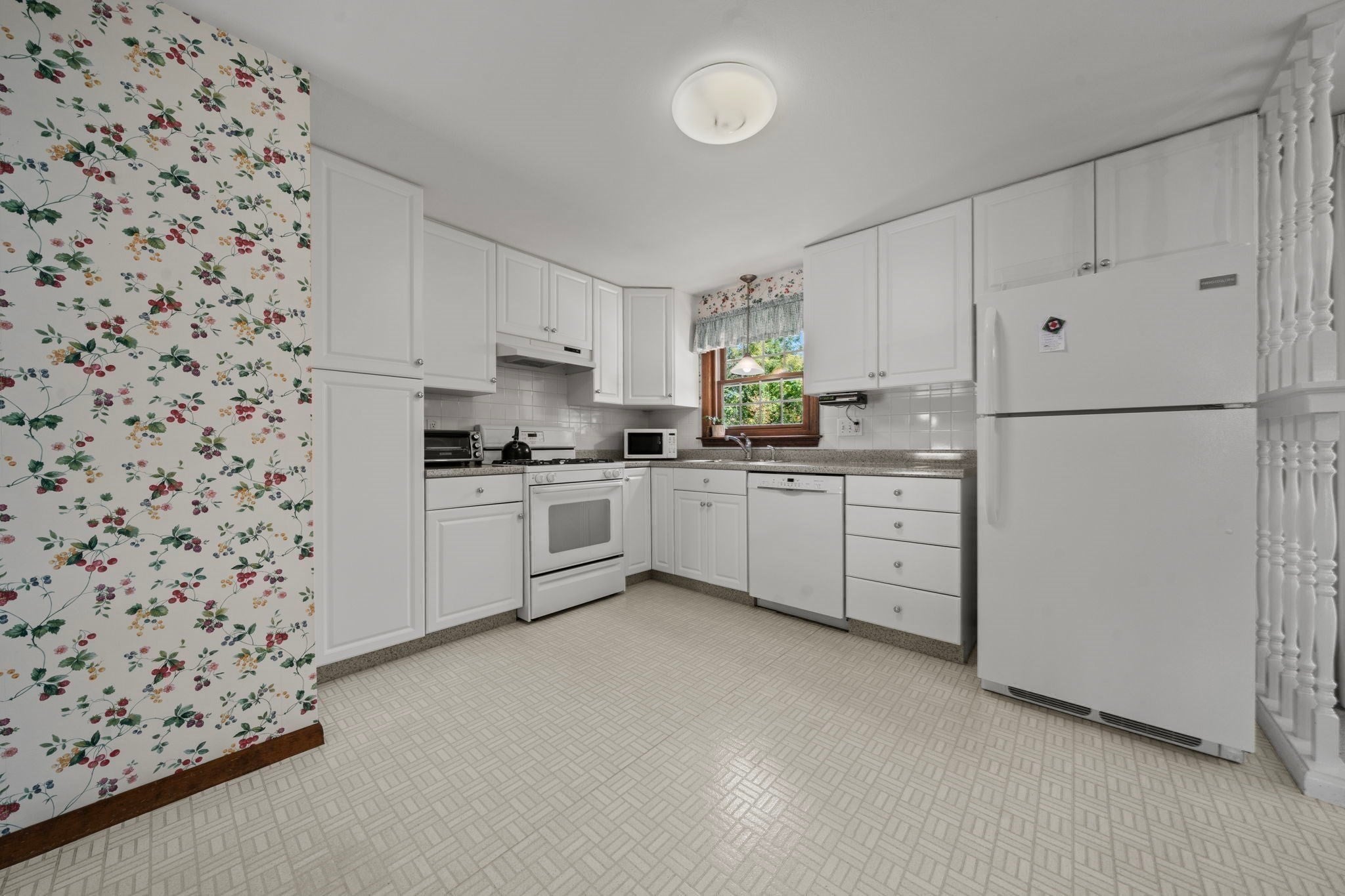 5 Bamberg Drive, Woburn, MA, 5 Bamberg Drive, Woburn, MA Photo #12