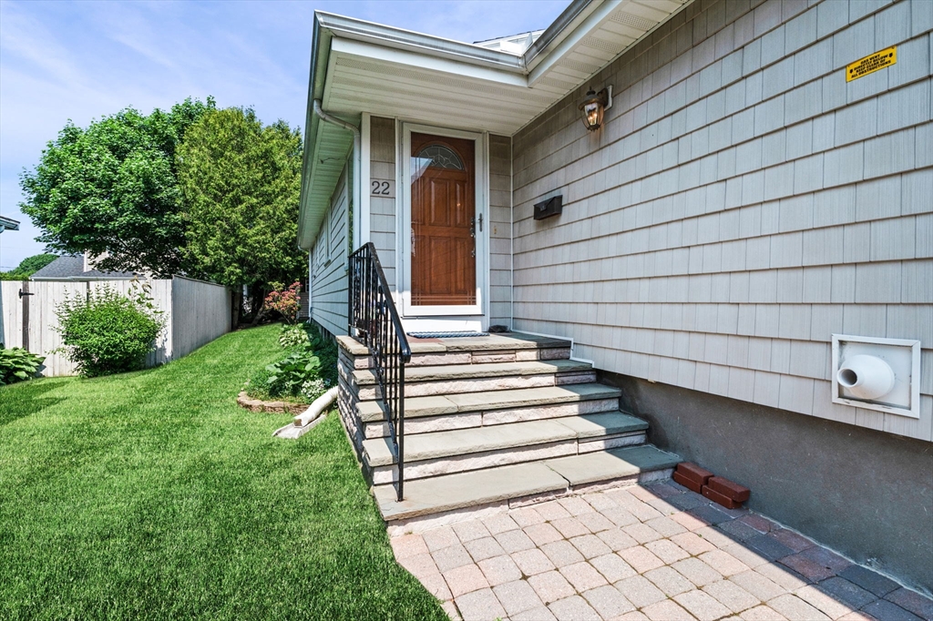 22 Thompson Road