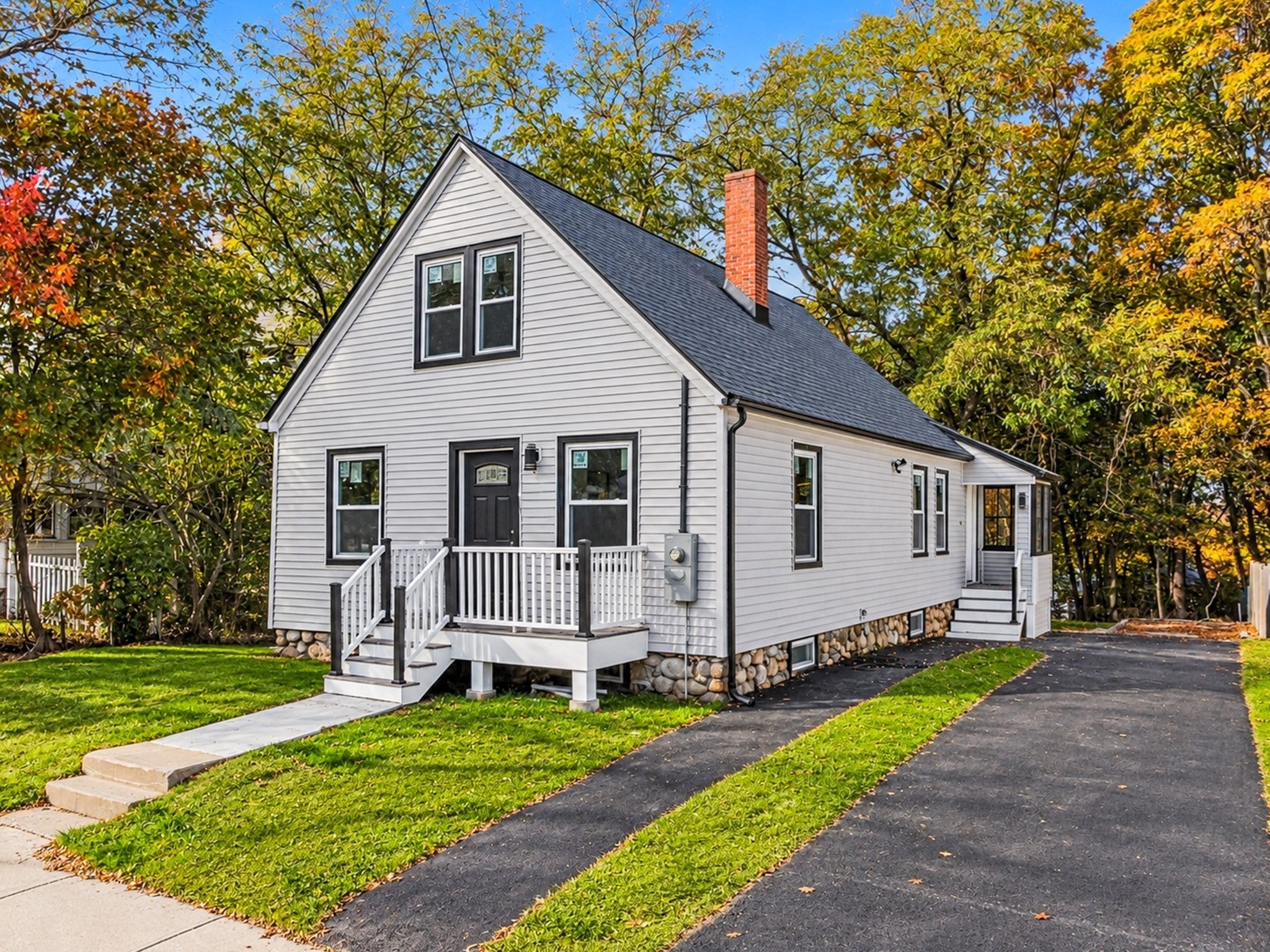 Photo of 197 Oakland Ave, Methuen, MA