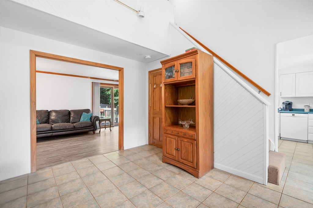 31 Artisan Way