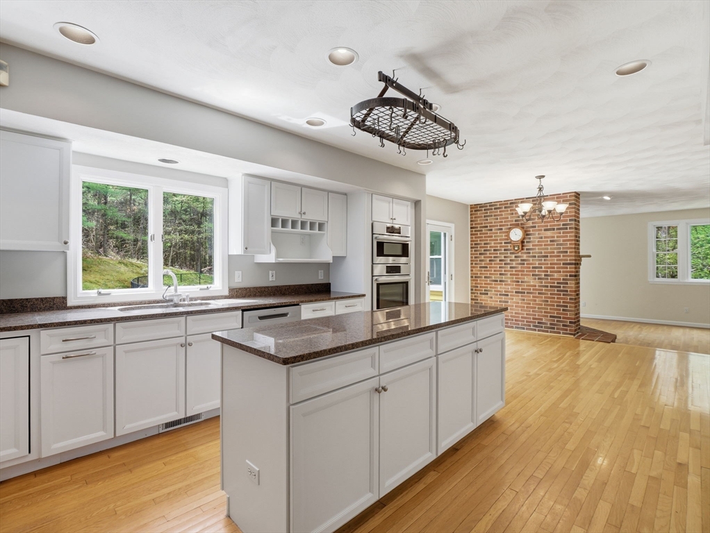10 Hawk Ridge Rd, Andover, MA, 10 Hawk Ridge Rd, Andover, MA Photo #4