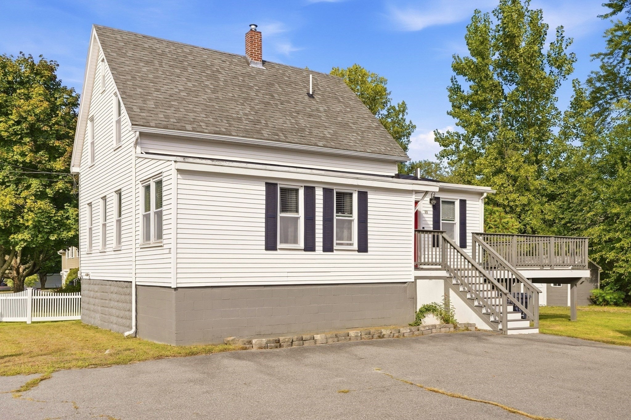 11 Russell St, Methuen, MA Photo #29