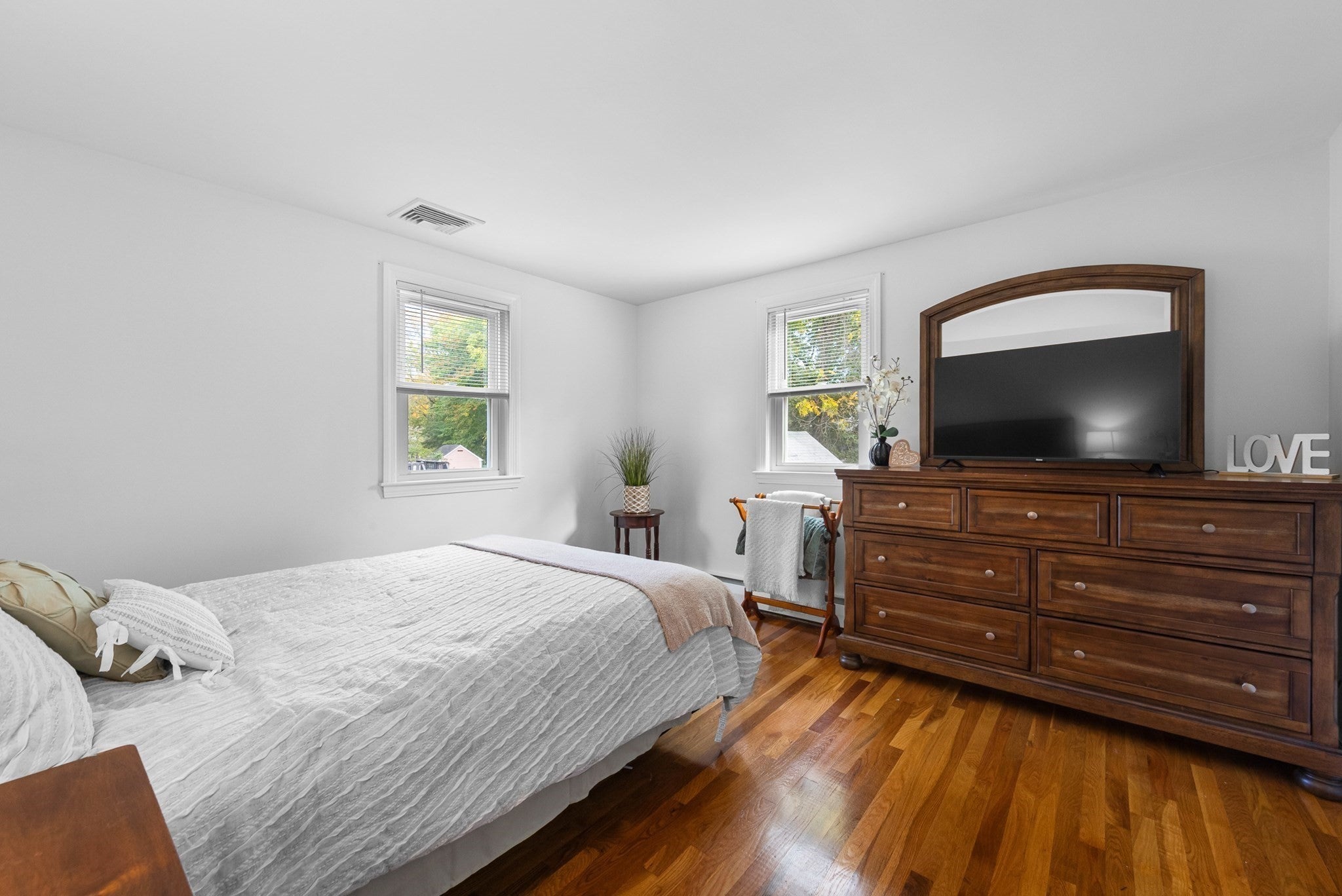 15 Carson RD, Woburn, MA Photo #22