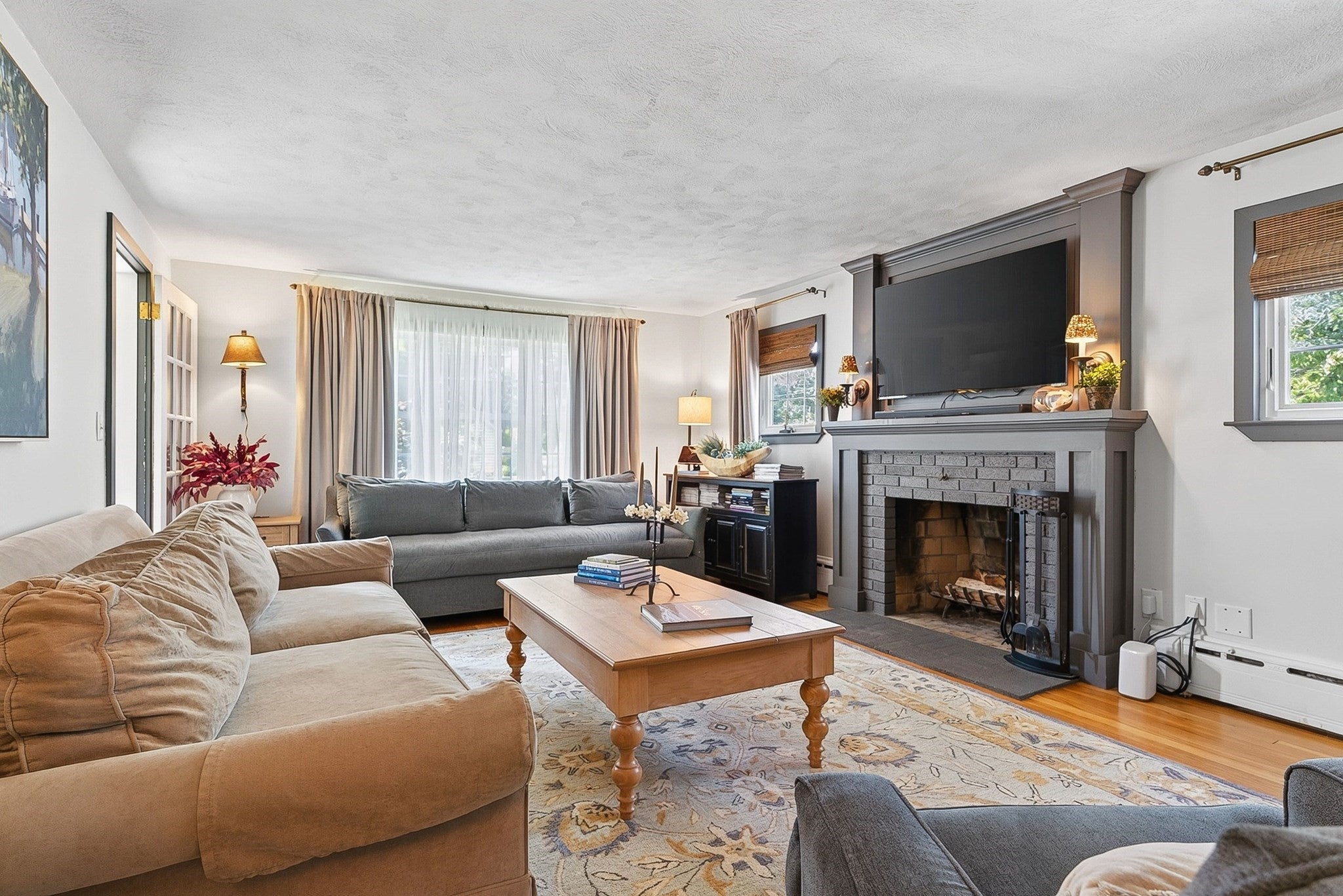 6 Winthrop Dr