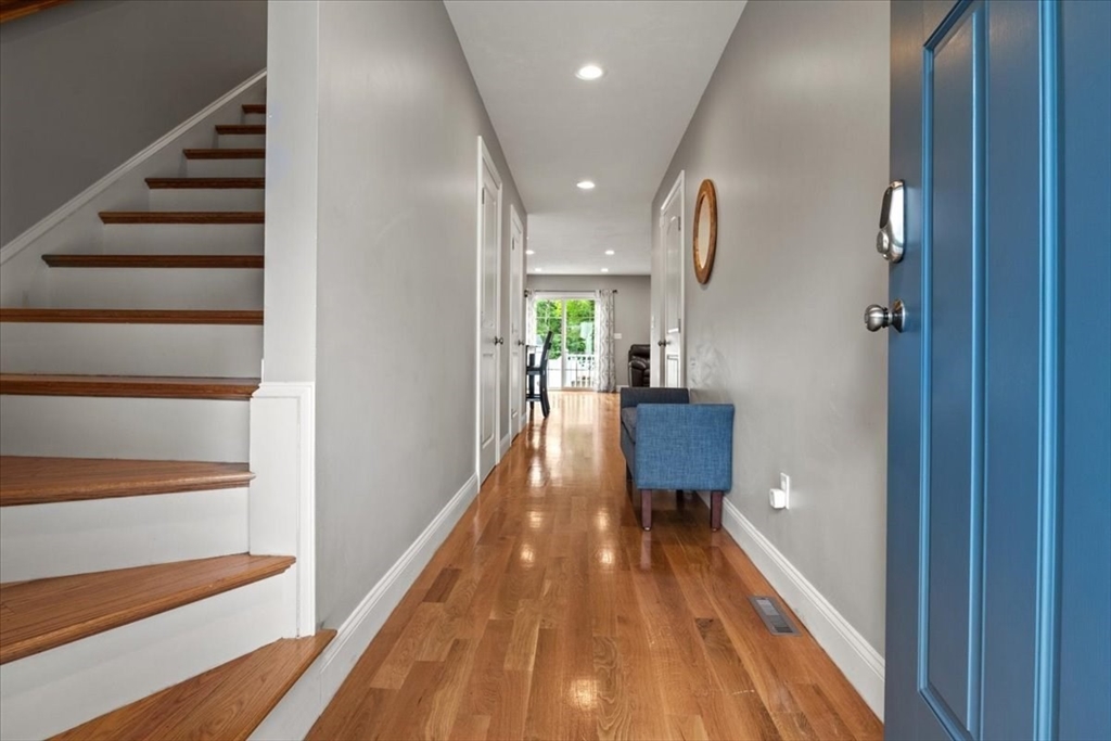 86 Central St 1