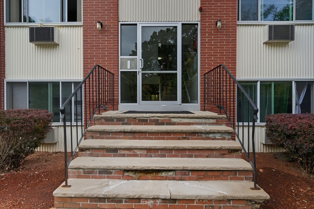 74 Beach Street, Bldg 5 3
